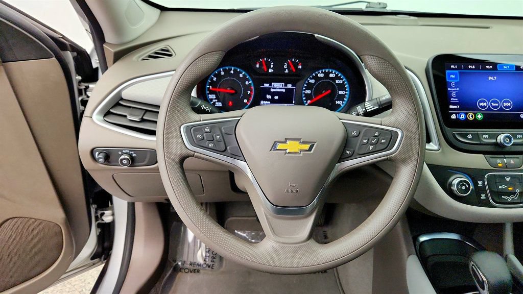 Used 2022 Chevrolet Malibu LS w/ Driver Confidence Package FWD image 13