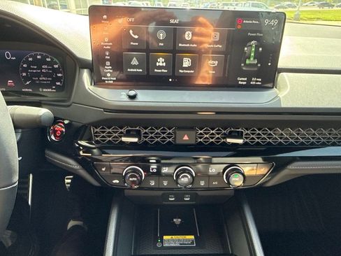 Used 2025 Honda Accord Sport image 18