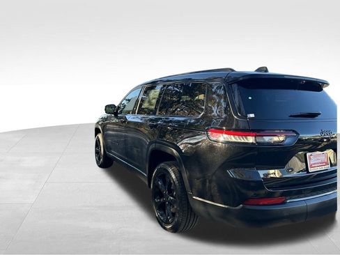 New 2025 Jeep Grand Cherokee L Limited w/ Luxury Tech Group II image 4