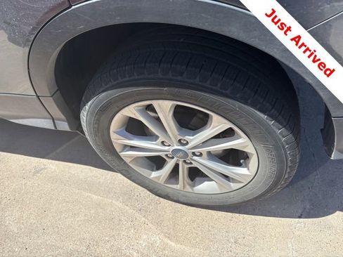 Used 2018 Ford Escape SEL image 16