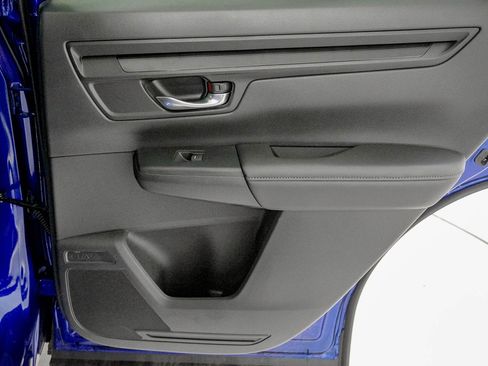 Certified 2025 Honda CR-V EX image 32