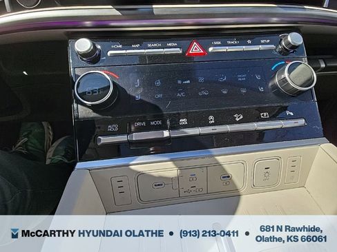 Used 2025 Hyundai Santa Fe Calligraphy AWD/4WD image 16