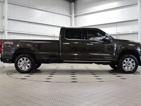 Used 2024 Ford F250 Lariat w/ Lariat Ultimate Package AWD/4WD image 9