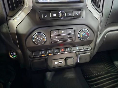 Used 2024 Chevrolet Silverado 1500 Custom Trail Boss AWD/4WD image 31