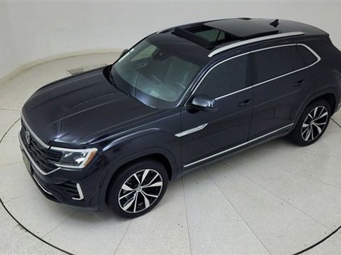 Used 2024 Volkswagen Atlas Cross Sport SEL Premium R-Line image 83