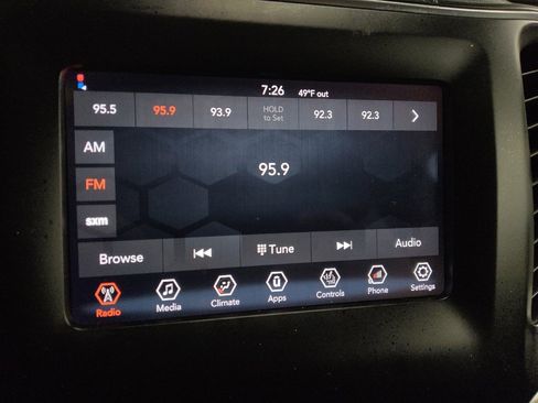 Used 2019 Jeep Cherokee Latitude Plus w/ Cold Weather Group image 25