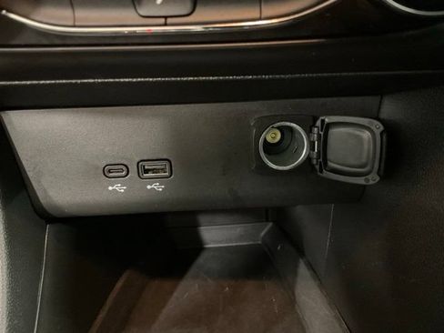 Used 2025 Buick Encore GX Preferred AWD/4WD image 25
