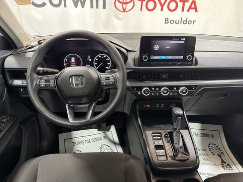Used 2025 Honda CR-V EX image 24