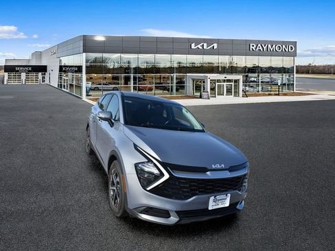 Used 2023 Kia Sportage EX FWD image 9
