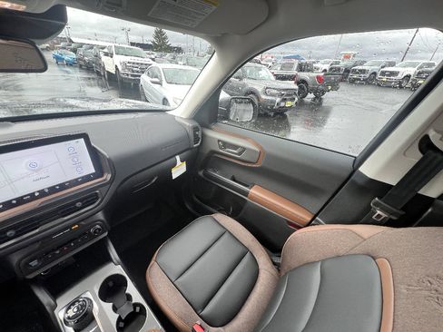 New 2025 Ford Bronco Sport Outer Banks AWD/4WD image 16