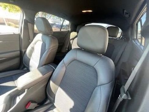 Used 2025 Buick Envista Preferred image 18