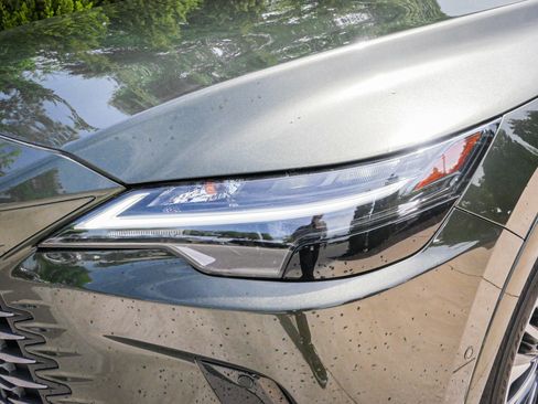 Used 2025 Lexus RX 350 Premium Plus w/ Convenience Package FWD image 6