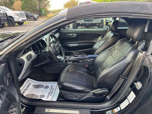 Used 2016 Ford Mustang GT Premium image 10