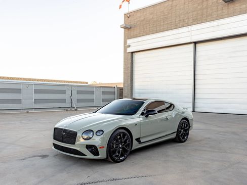 Used 2023 Bentley Continental GT Mulliner AWD/4WD image 26