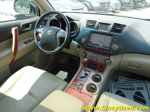 Used 2010 Toyota Highlander Limited AWD/4WD image 15