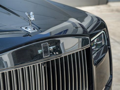 New 2025 Rolls-Royce Cullinan image 6
