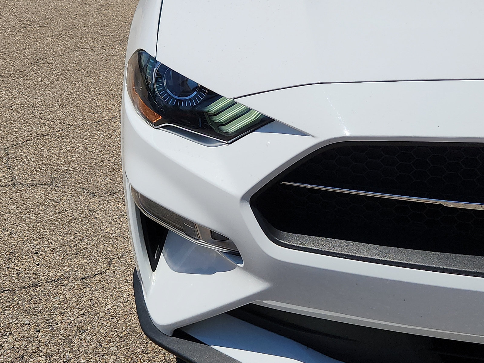 Certified 2021 Ford Mustang Coupe RWD image 9