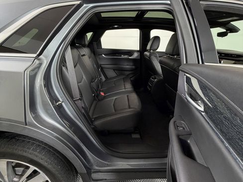 Used 2022 Cadillac XT5 Premium Luxury w/ Technology Package image 6