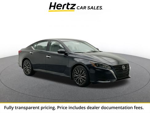 Used 2025 Nissan Altima 2.5 SV FWD image 1