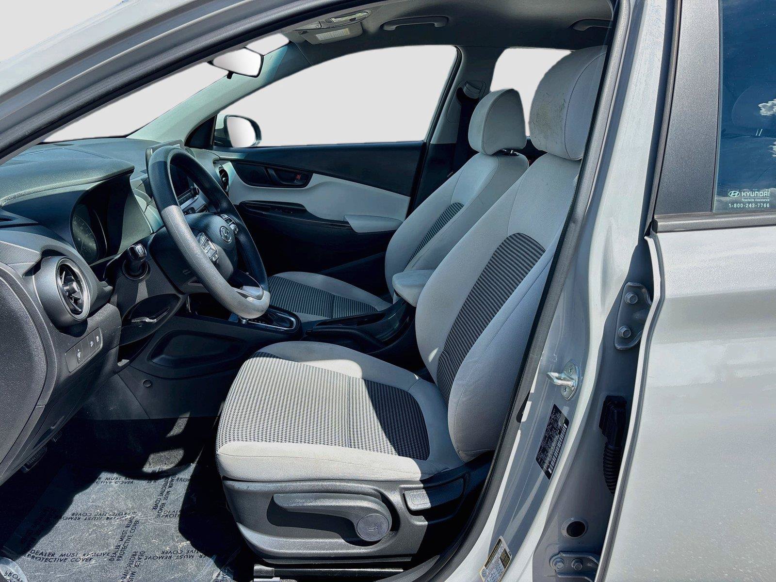 Used 2023 Hyundai Kona SE w/ Cargo Package AWD/4WD image 19