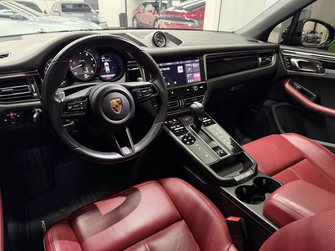 Used 2022 Porsche Macan S AWD/4WD image 16