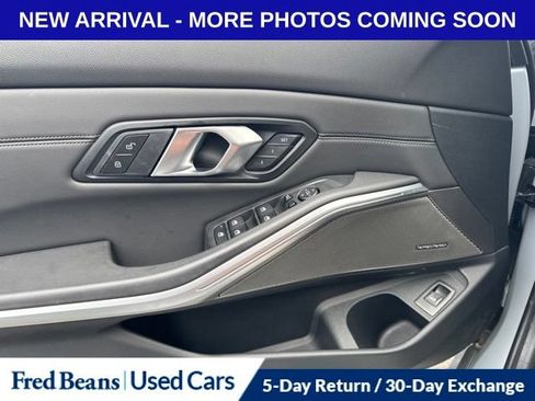Used 2025 BMW M3 Competition w/ Executive Package AWD/4WD image 11