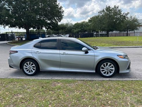 Used 2024 Toyota Camry LE w/ Convenience Package FWD image 6