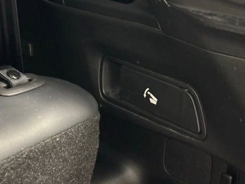 Used 2024 Mitsubishi Outlander FWD image 10