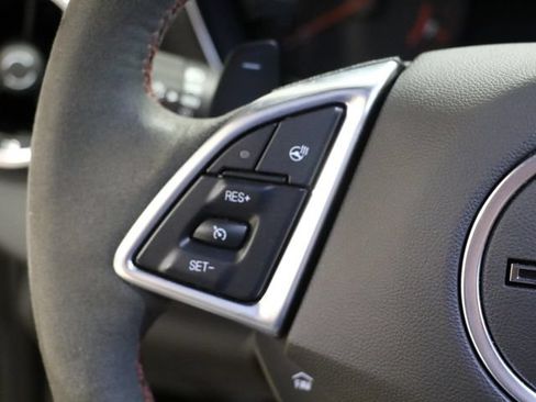 Used 2021 Chevrolet Camaro ZL1 RWD image 28