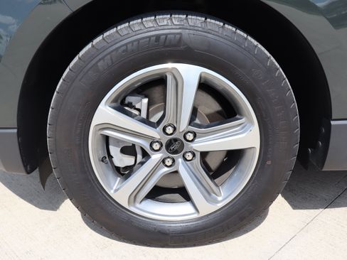 Used 2024 Ford Edge SEL w/ Convenience Package AWD/4WD image 32