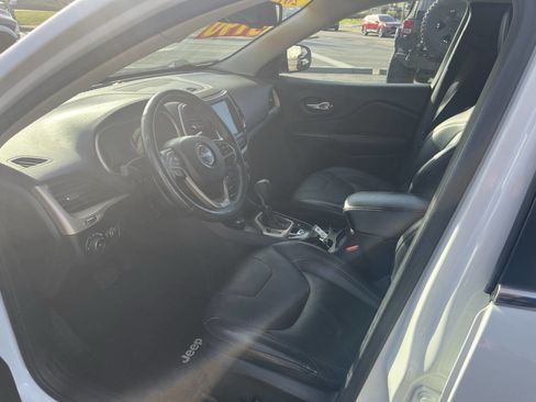 Used 2015 Jeep Cherokee Limited image 7