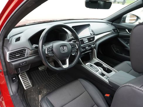Used 2021 Honda Accord Sport image 3