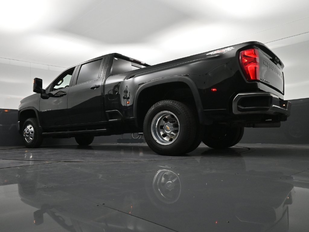 Used 2026 Chevrolet Silverado 3500 LT AWD/4WD image 16