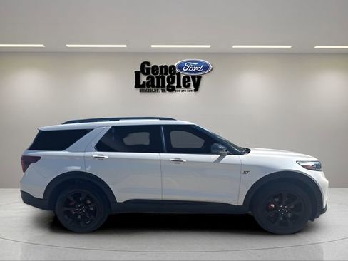 Used 2023 Ford Explorer ST w/ Equipment Group 401A AWD/4WD image 15