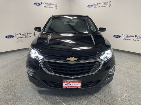 Used 2021 Chevrolet Equinox LT image 2