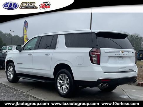 Used 2023 Chevrolet Suburban Premier AWD/4WD image 5