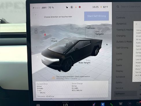 Used 2024 Tesla Cybertruck AWD Crew Cab image 26