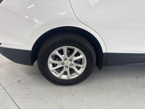 Used 2020 Chevrolet Equinox LS AWD/4WD image 13