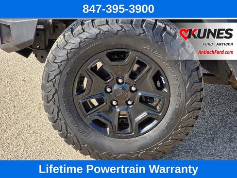 Used 2010 Jeep Wrangler Unlimited Sport image 12