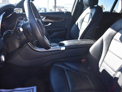 Used 2020 Mercedes-Benz GLC 300 4MATIC image 15