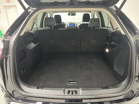 Certified 2024 Ford Edge Titanium image 29