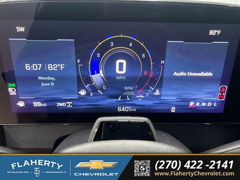 Used 2025 Chevrolet Traverse Z71 w/ Enhanced Driving Package AWD/4WD image 30
