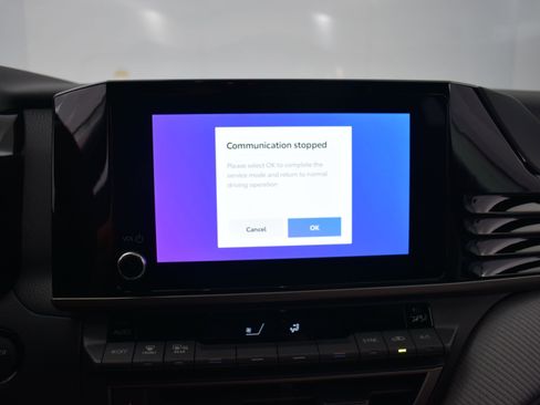 Used 2025 Toyota Camry SE image 20