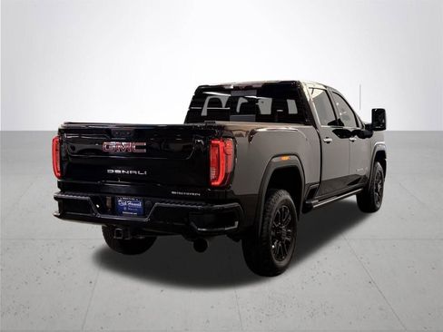 Used 2021 GMC Sierra 3500 Denali w/ Denali Black Diamond Edition image 12
