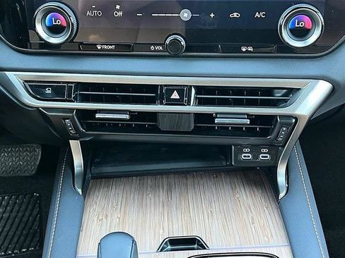 Used 2024 Lexus RX 350 Premium w/ Convenience Package FWD image 33