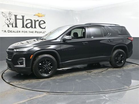 Used 2023 Chevrolet Traverse LT w/ Midnight/Sport Edition image 34