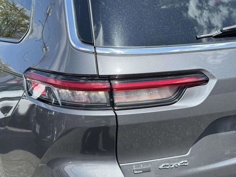 Used 2021 Jeep Grand Cherokee L Limited AWD/4WD image 8