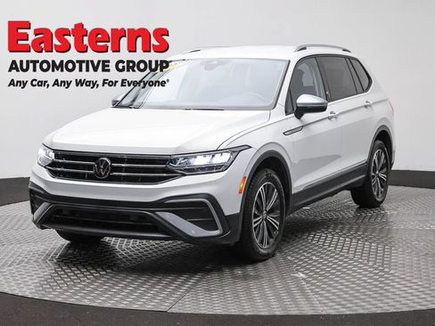 Used 2024 Volkswagen Tiguan Wolfsburg Edition FWD image 1