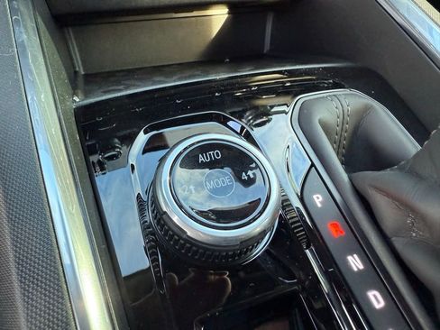 New 2026 GMC Canyon Elevation w/ Convenience Package image 27