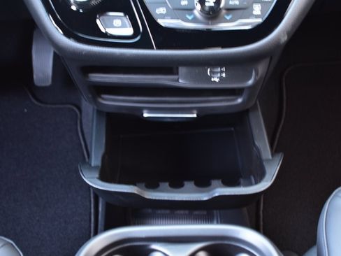 New 2026 Chrysler Pacifica Select image 34